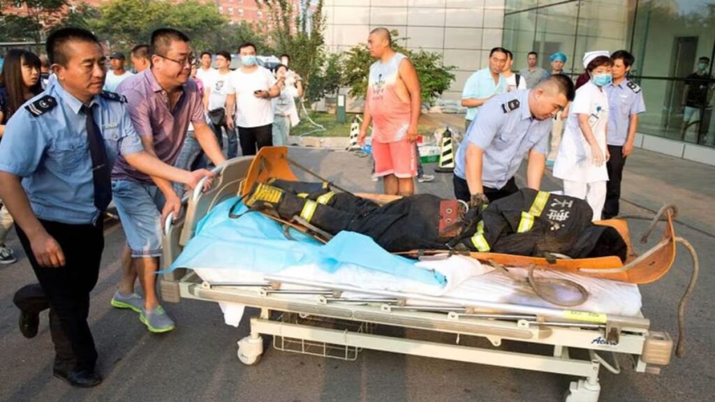 Son ya 39 muertos por el incendio en una fábrica en China