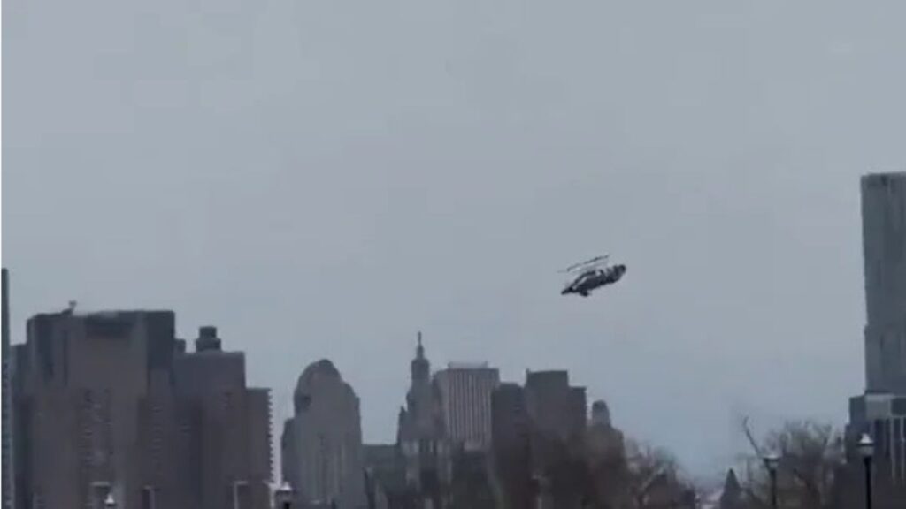 La aeronave perdió piezas mientras caía en el Río Hudson